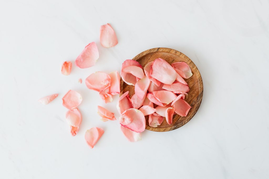 beautystaestheticienne pétales de roses